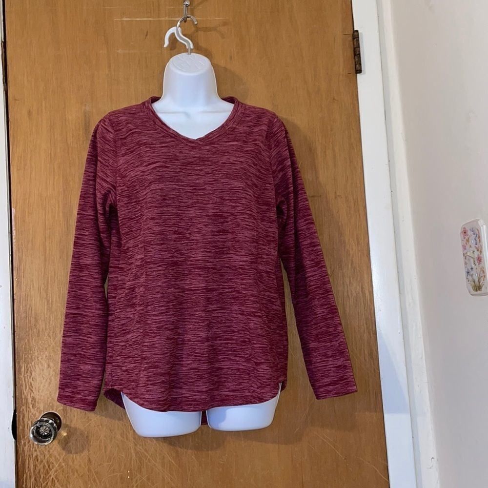 St. John’s Bay Active! EUC! Size small! Wine color! Very comfy!